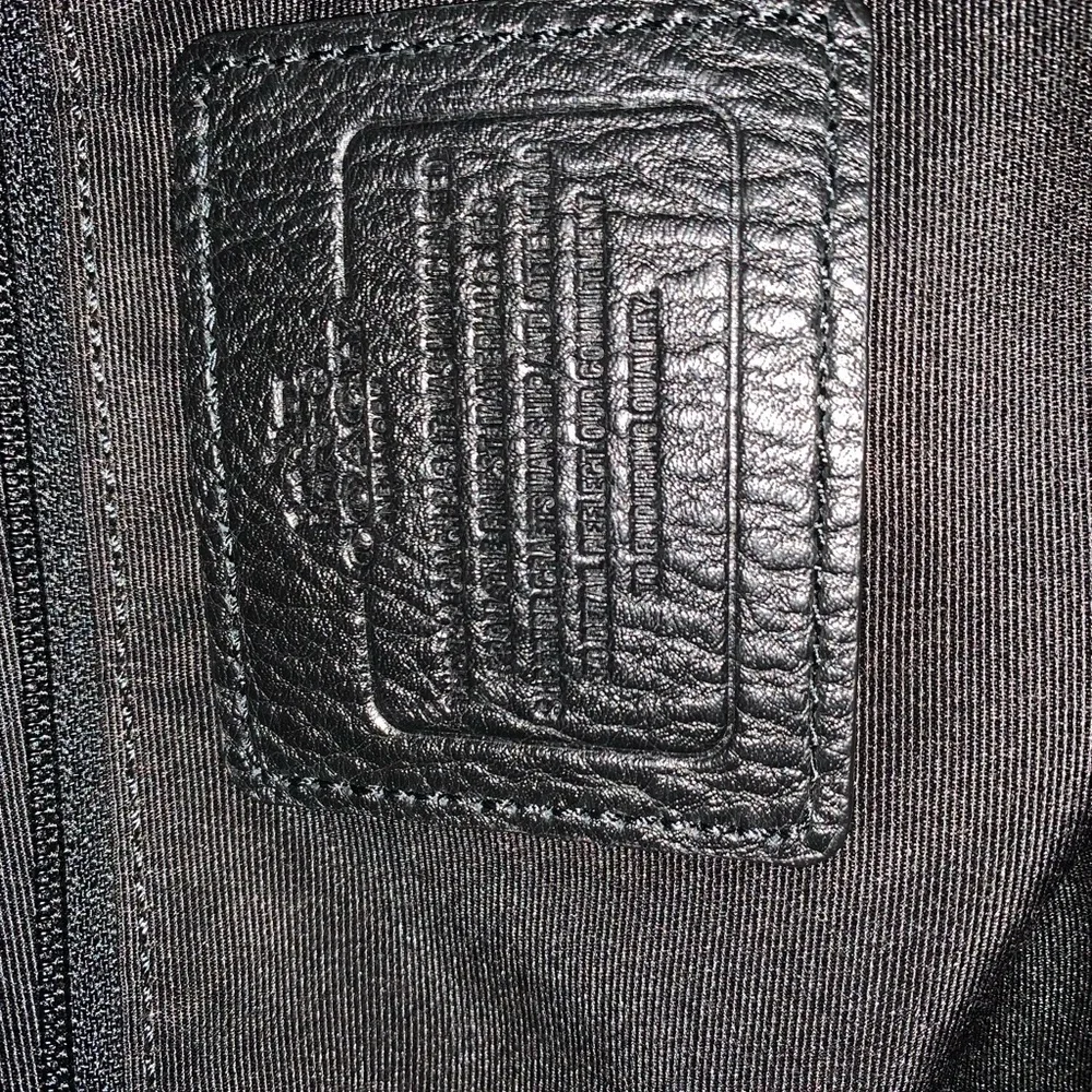 Coach Crossbody Pebble Leather Like New